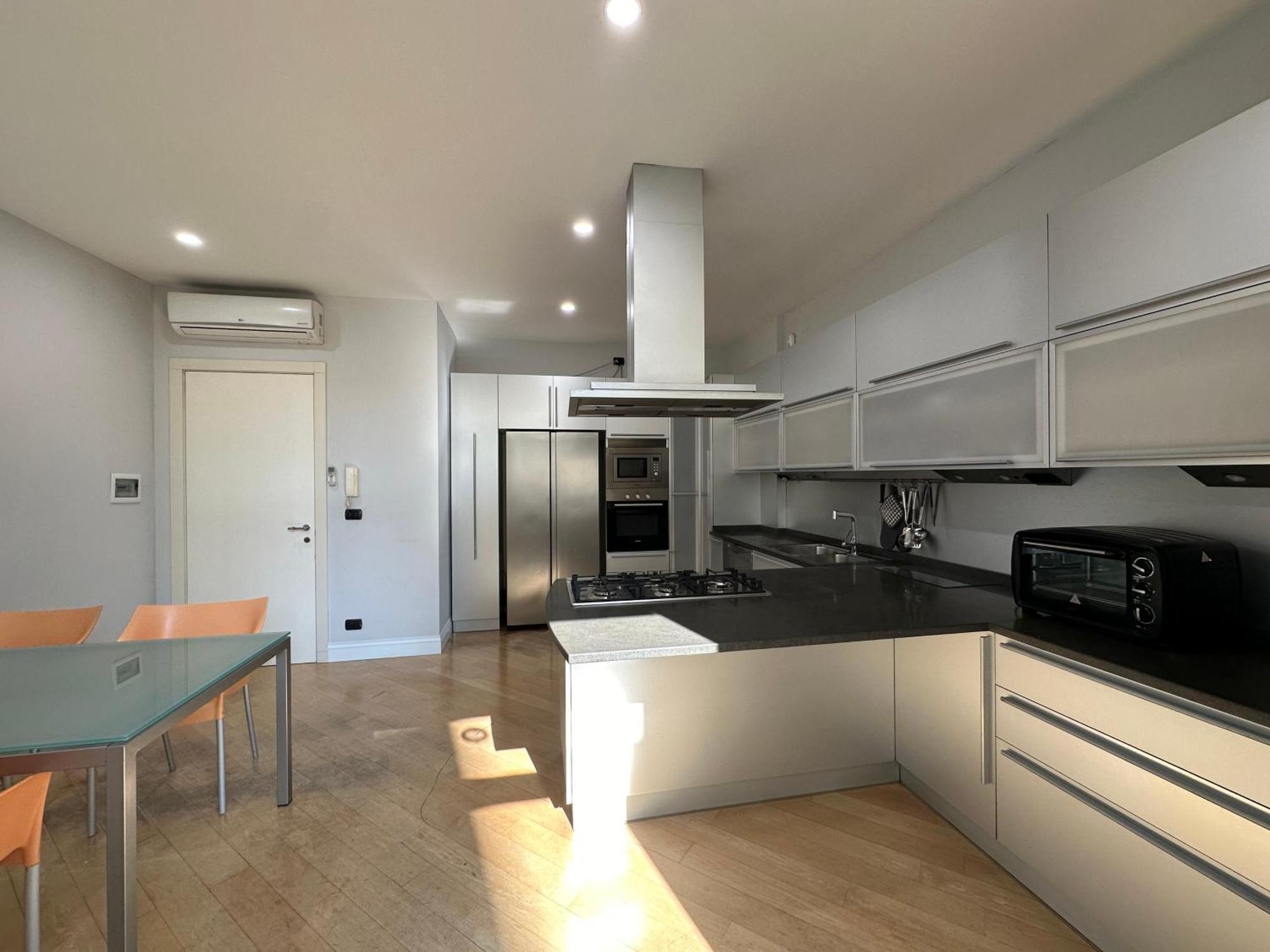 Villa Paola City Center , Luxury House In Town Centre Bari Exterior photo